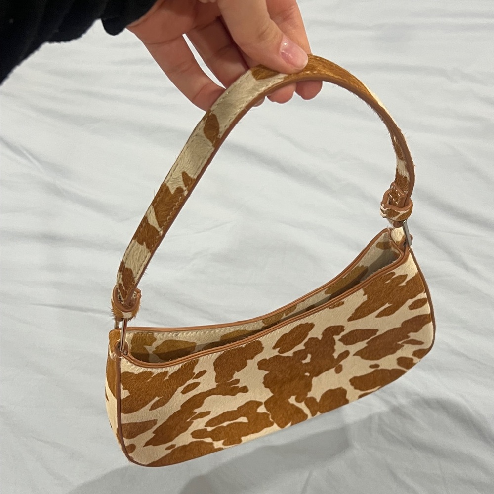 Brown and Cream Women's Shoulder Bag - Picture 5 of 5